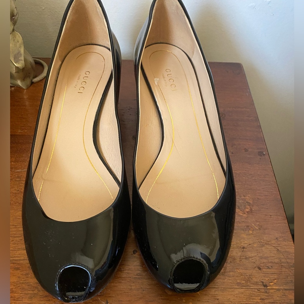Gucci Black Patent Leather Peep Toe Block Heel Women's Shoes / 38.5 - Picture 2 of 7